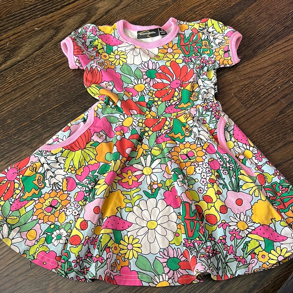 Girls puff sleeve dress with pockets